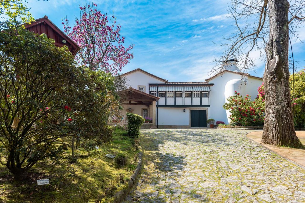 Pensjonat Quinta De Mouraes Casa Dos Rododendros Lever Zewnętrze zdjęcie