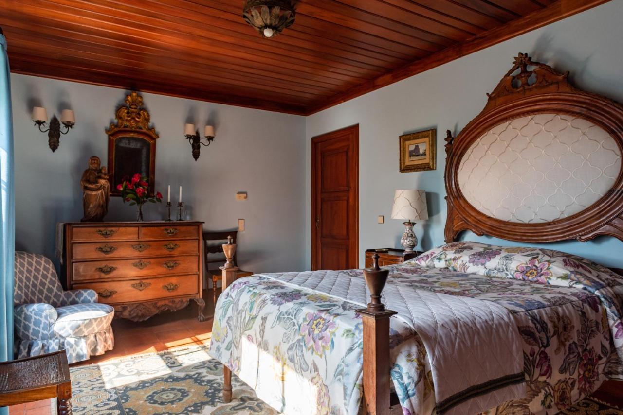 Pensjonat Quinta De Mouraes Casa Dos Rododendros Lever Zewnętrze zdjęcie