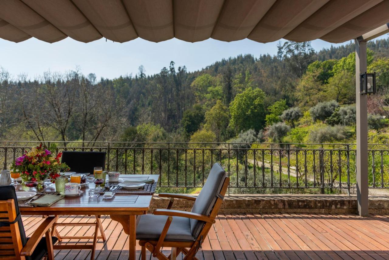 Pensjonat Quinta De Mouraes Casa Dos Rododendros Lever Zewnętrze zdjęcie