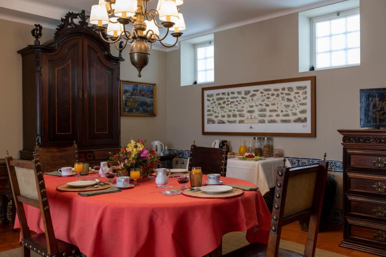 Pensjonat Quinta De Mouraes Casa Dos Rododendros Lever Zewnętrze zdjęcie