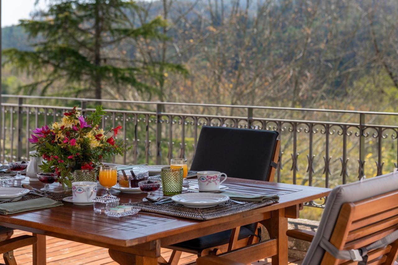 Pensjonat Quinta De Mouraes Casa Dos Rododendros Lever Zewnętrze zdjęcie