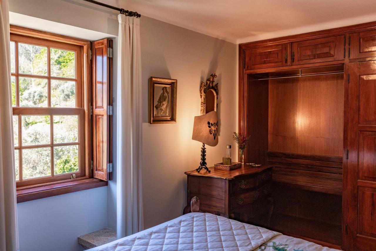 Pensjonat Quinta De Mouraes Casa Dos Rododendros Lever Zewnętrze zdjęcie
