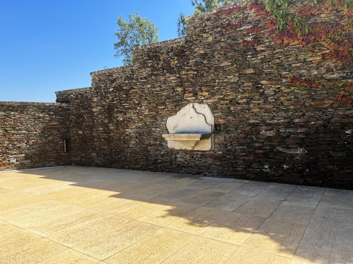 Pensjonat Quinta De Mouraes Casa Dos Rododendros Lever Zewnętrze zdjęcie