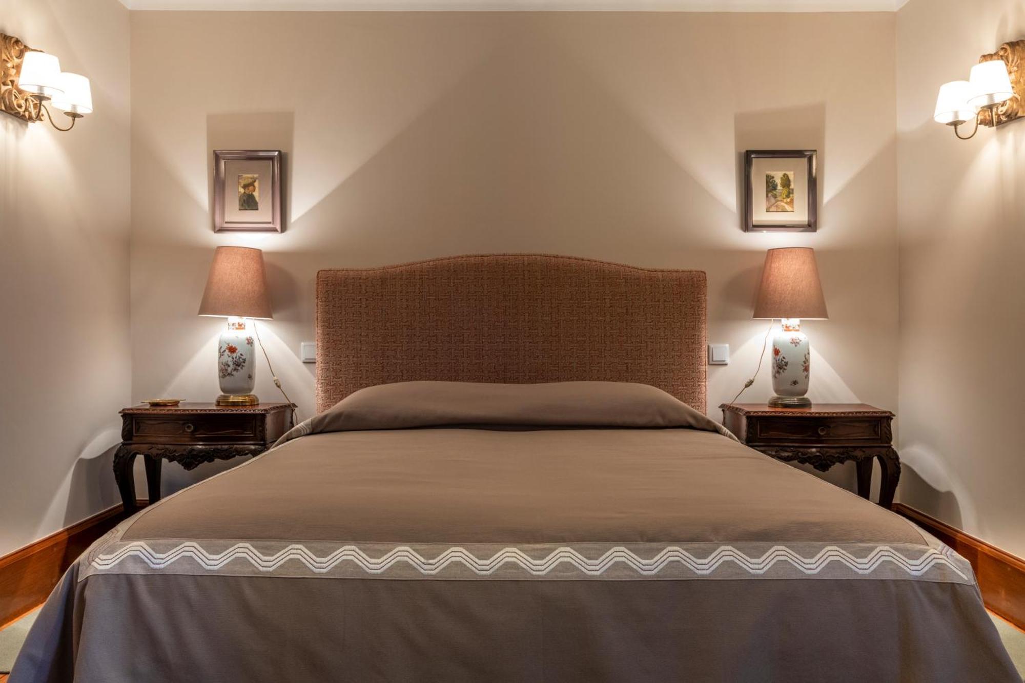 Pensjonat Quinta De Mouraes Casa Dos Rododendros Lever Zewnętrze zdjęcie