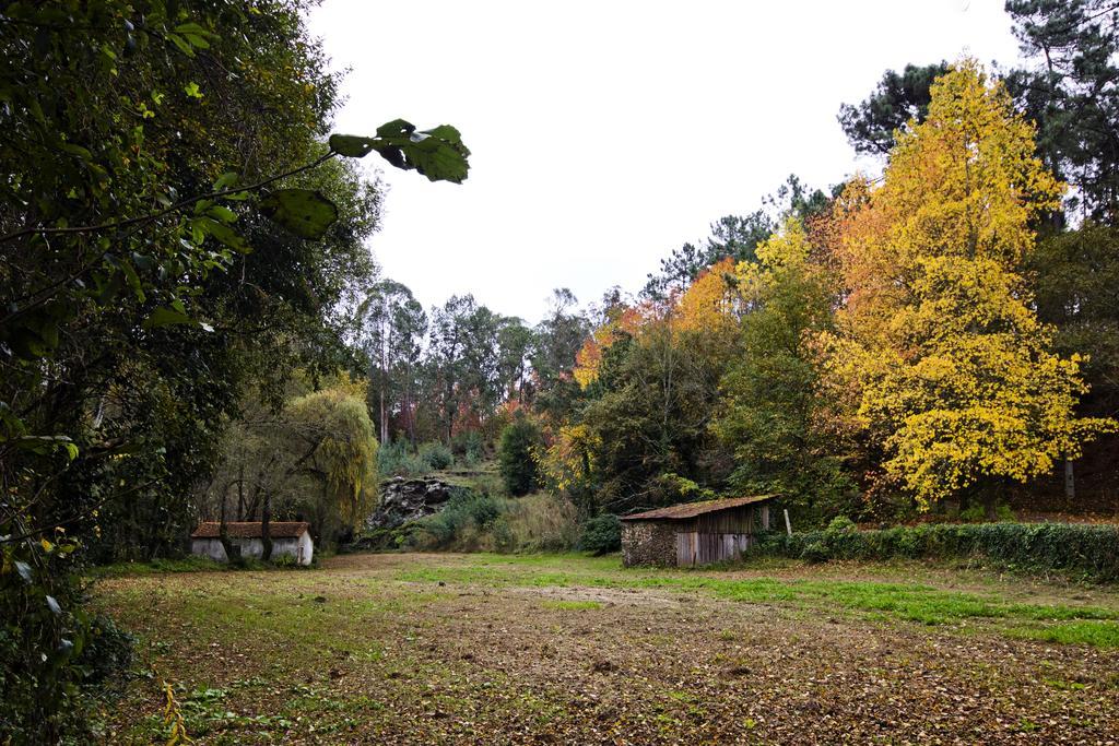 Pensjonat Quinta De Mouraes Casa Dos Rododendros Lever Zewnętrze zdjęcie